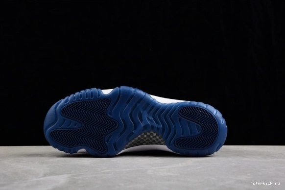 AR0715-441 AR0715-441 11 Midnight Jordan Navy Retro 0312